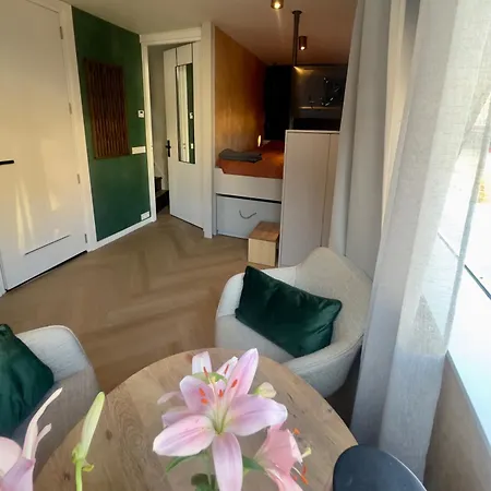 Cozy At Houseboat Hotel na wodzie *