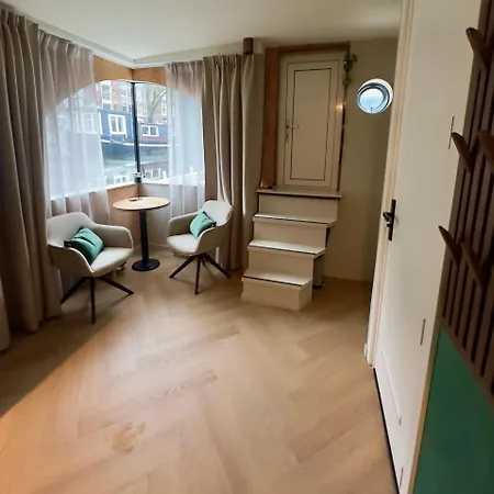 Hotel na wodzie Cozy At Houseboat *